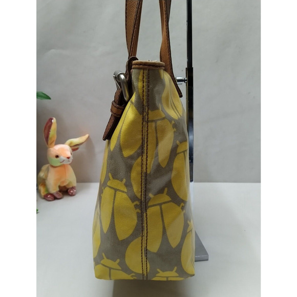Fossil Key Per Yellow Coated Canvas Leather Trim Ladybug Printed Tote Bag - Picture 3 of 14